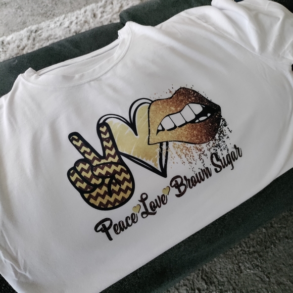 T-Shirt - Picture 2 of 2